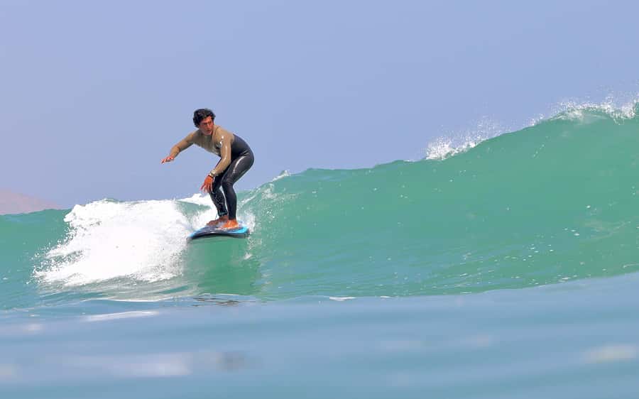 Surfing experience in Lima - Key Highlights to Know Before You Paddle Out