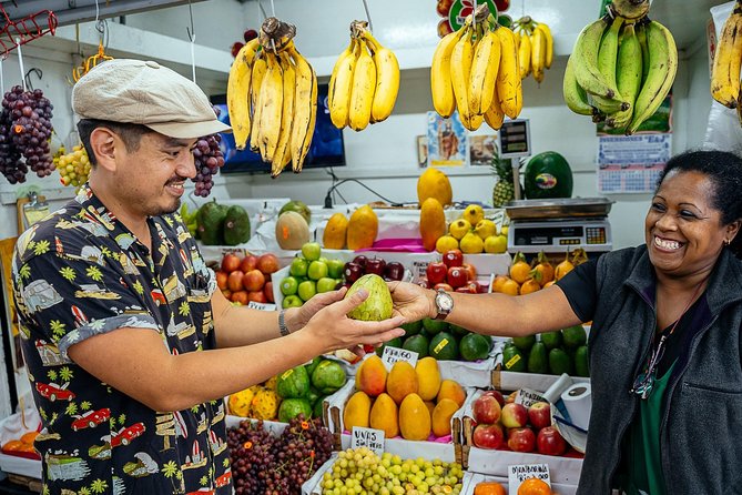 The 10 Tastings of Lima With Locals: Private Street Food Tour - Vegetarians, dietary needs, and smart planning for 10 tastings