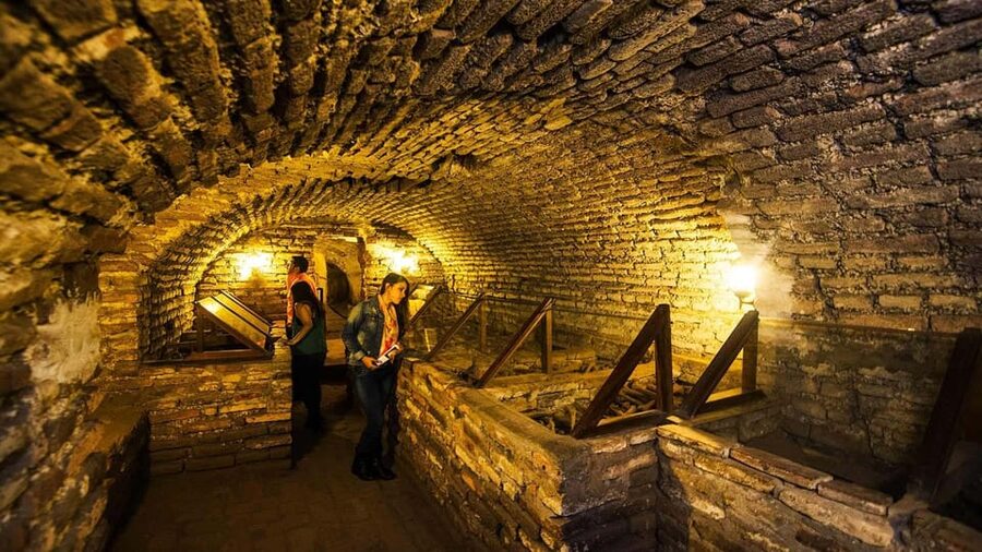 Tour of Lima with a visit to the catacombs of San Francisco. - UNESCO Lima’s Historic Center: moving from Plaza San Martín to the Main Square