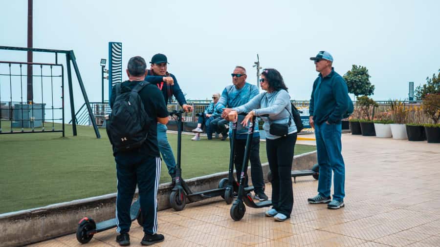 Tour Panorámico en Miraflores en Scooter Eléctrico - Key things you’ll notice on this Miraflores scooter tour