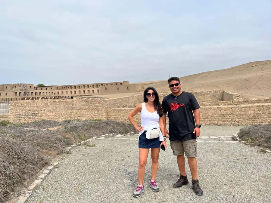 Tour to the sanctuary of Pachacamac - Climbing to the Temple of the Sun and seeing the Lurín Valley