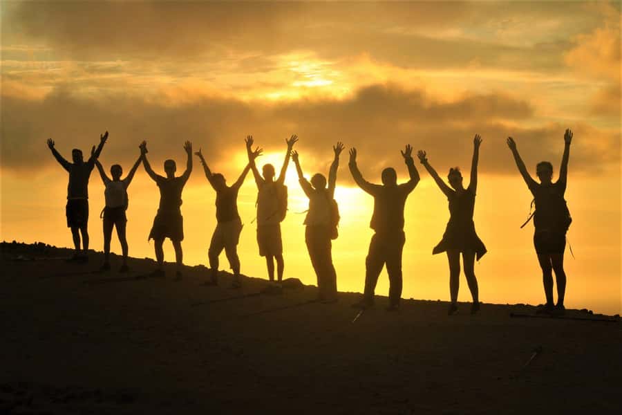 TREKKING GOLDEN SHADOWS - Golden Shadows Trek: How Paracas Hits Hard in Just 4 Hours